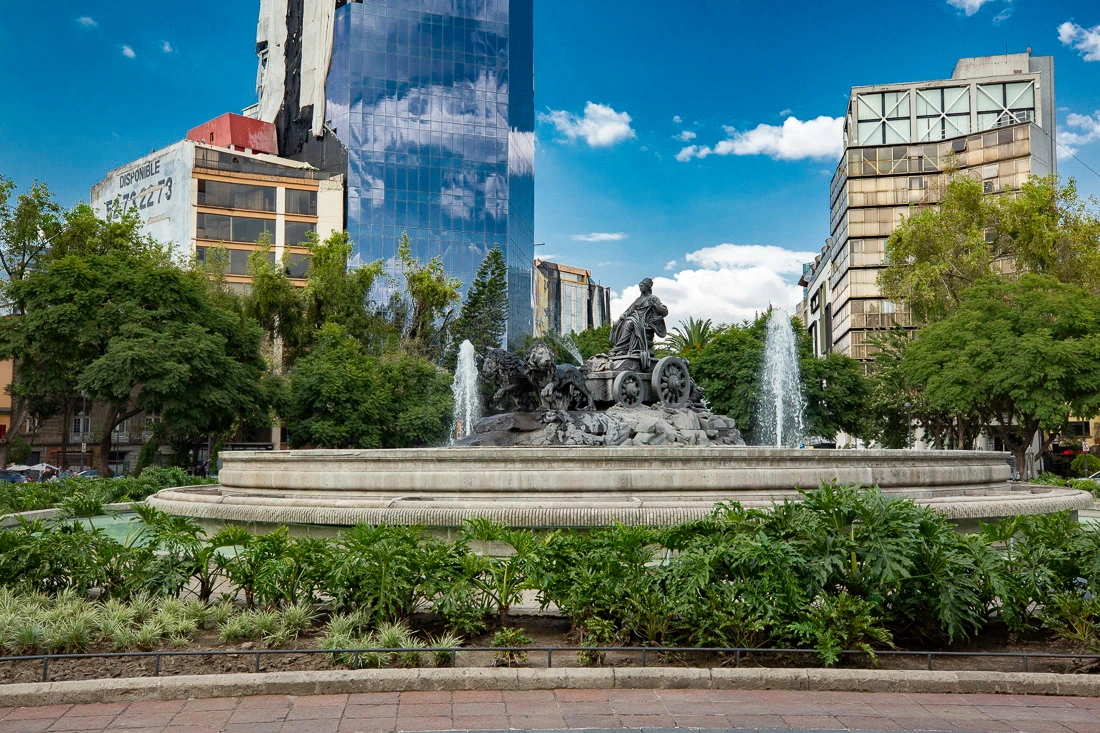 Fuente Cibeles, La Roma CDMX, Ciudad de México. Fotografía por © Kiko Kairuz.