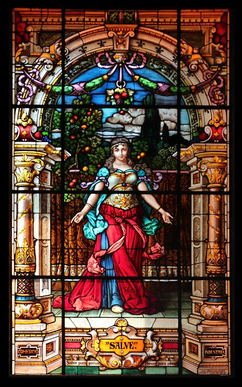 MAPA DE CIUDAD DE MÉXICO FÁCIL 2026 22 "Salve", vitral en el Museo Colegio San Idelfonso, Centro Histórico, Ciudad de México. ©Kiko Kairuz 2024.