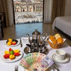 cash package money mexico city mxn $9.900.